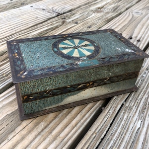 Vintage Woodward's Inner Circle Candies Trinket Tin Box Craft Room Storage Creative Storage