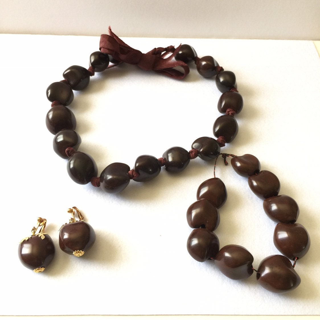 Black Kukui nuts Necklace in San Diego CA - Flowers Of Point Loma