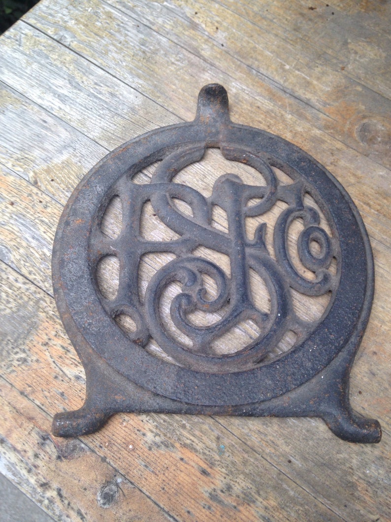 Vintage 1920s Cast Iron Trivet Hot Plate Pan Stove Plate Etsy