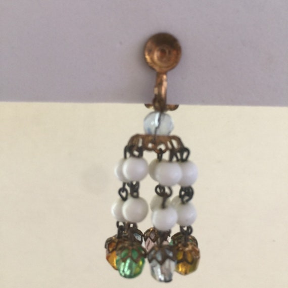 Vintage Clip On Glass Beaded Dangle Earrings 1940… - image 2