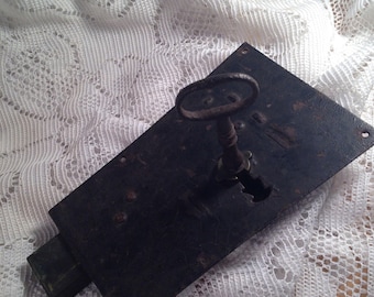 Old Victorian Lock And Key Industrial Hardware Gothic Antique Door Cabinet Lock Dungeon Lock