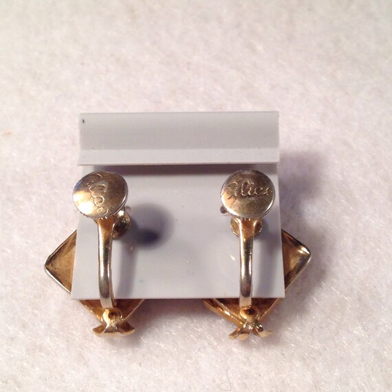 Vintage Signed Alice Signed Screw On Gold Earring… - image 5