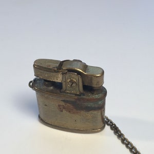 Brass Lighter 1940s Miniature Mini Collectible lighter Vintage Ladies Purse Lighter image 4