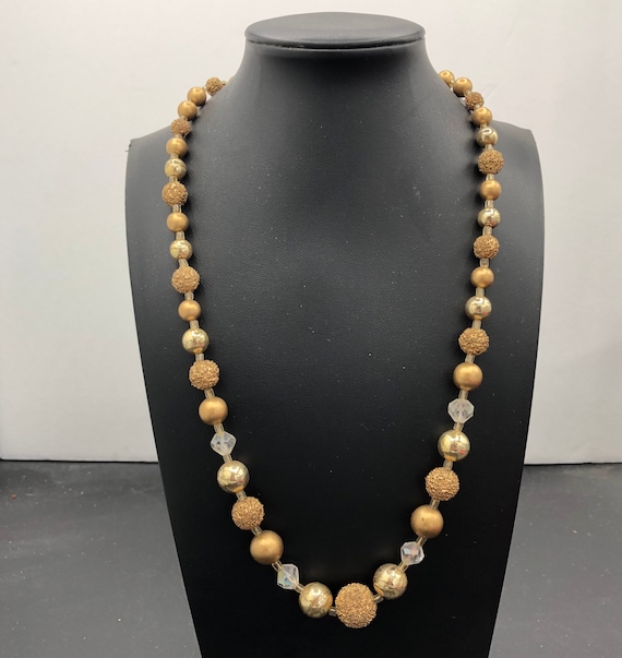 Very Pretty Vintage 1960s Beaded Necklace Gold Col