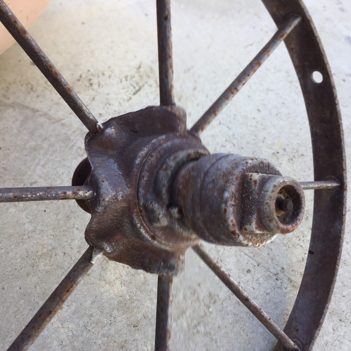 Iron Farm Wheel Vintage 8 Spoke Wheel Primitive Cart Etsy