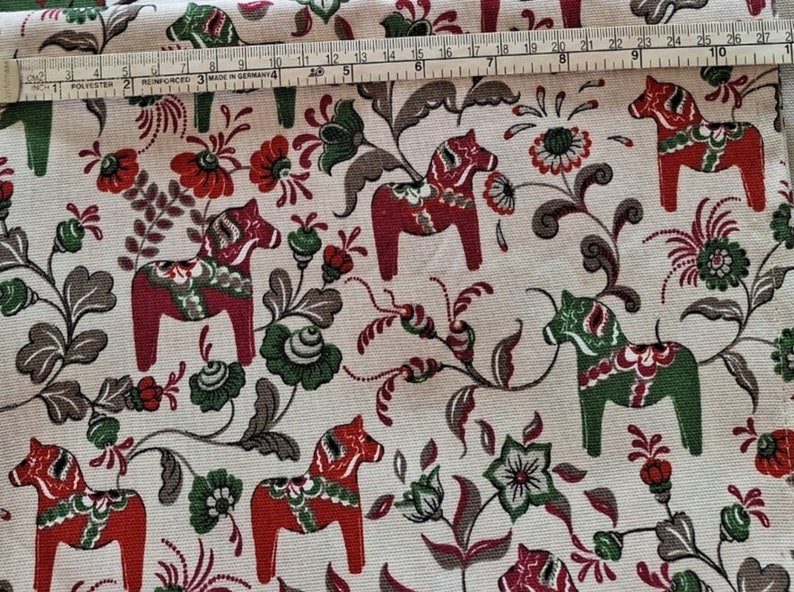 Fabric beige red green small Swedish Dala Horses Modern Scandinavian Design Cotton Fabric Scandinavian Design Scandinavian Textile image 1