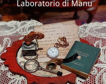 Dollhouse Miniature Sherlock Holmes, 1:12 scale