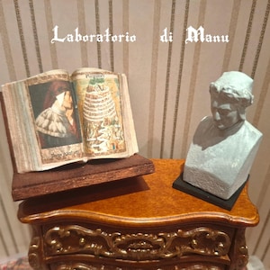 Dollhouse Bust of Dante Alighieri, Miniature Dante&#39;s Purgatory Book, scale 1:12