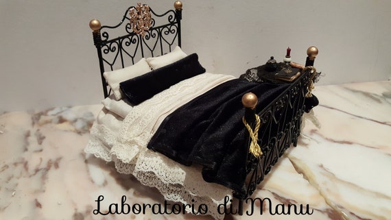 bed miniature