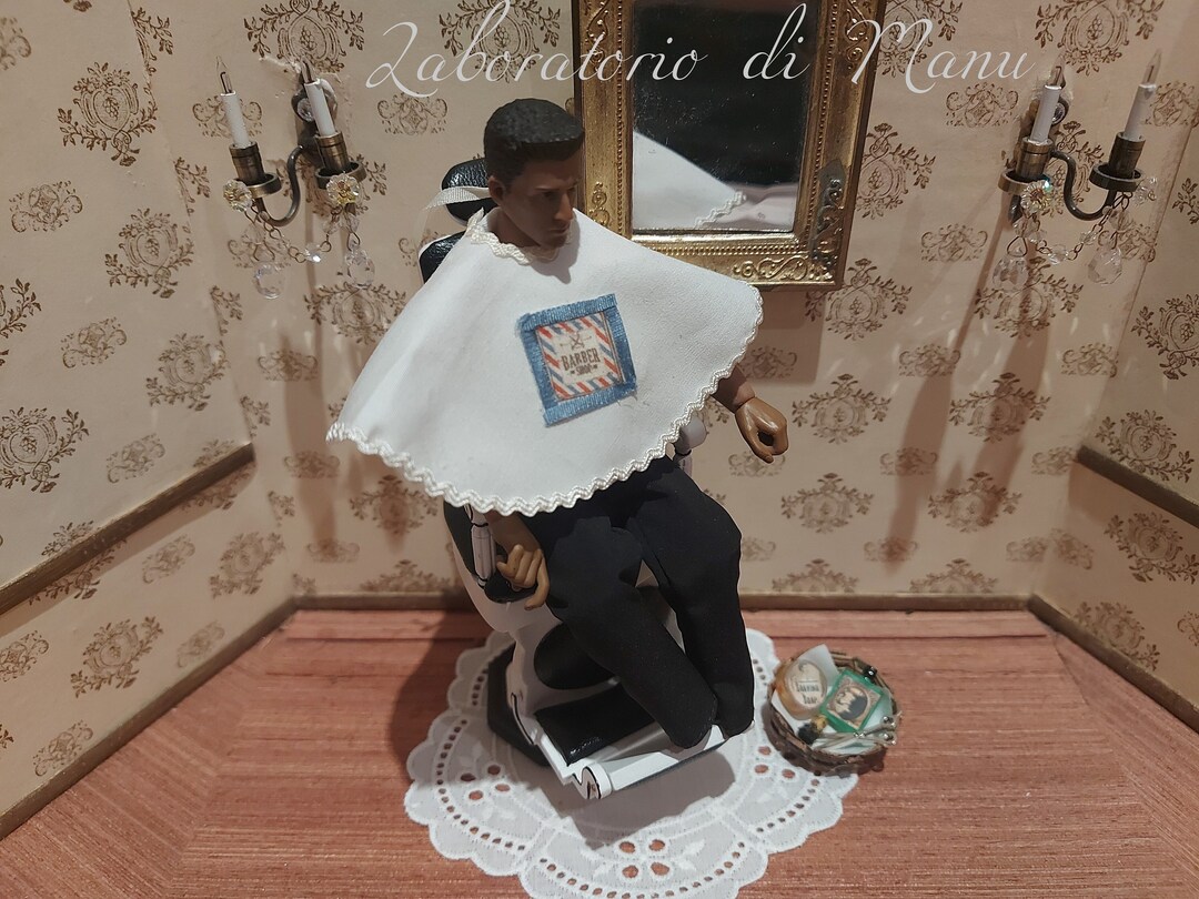 Dollhouse Barber Chair, Miniature Barber Cape With Accessories, 112