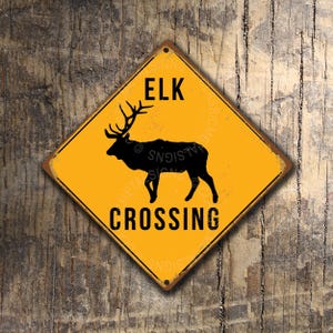 Elk Crossing Sign: Rustic Wildlife Cabin Lodge Decorative Wall Art