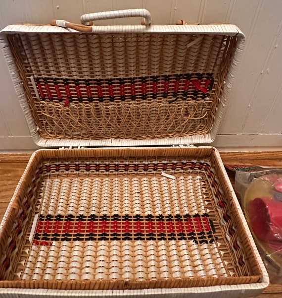 Vintage Vintage Wicker and Vinyl Rattan Picnic Ba… - image 7