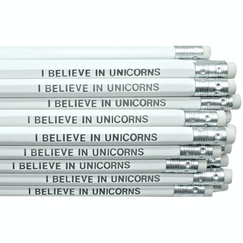 I Believe in Unicorns Pencil Papelería Lápices con citas Decoración del espacio de trabajo Relleno de medias para niños Rellenos de calendario de Adviento Unicornio imagen 1