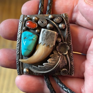 Vintage ~ Bolo Tie ~ Turquoise ~ Well Made