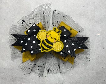 Bumblebee Hairbow-5”Layered bow with black and yellow layers- Black sequin tulle-Glitter feltie-Alligator clip