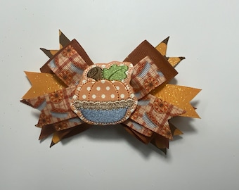 Pumpkin Pie Thanksgiving Hairbow-5”Layered bow-4 layers--Pumpkin Pie  feltie-Alligator clip--Fall-Thanksgiving