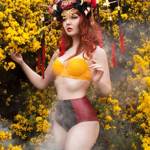 Lateksowe gorące spodenki bikini / szorty / wysoko wycięte majtki