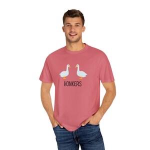 Camiseta unisex Honkers, adorable camiseta de ganso, regalo para amantes de los animales, divertida camiseta con estilo, ropa informal, regalo de cumpleaños único