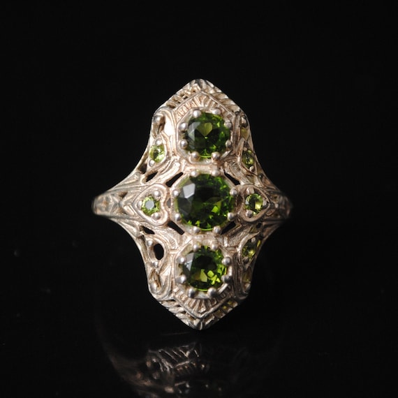 Sterling Silver Antique Style Peridot Art Nouveau Ring Sz 6 #8534
