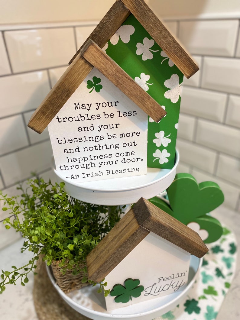 Mini letrero con forma de casa con bendición irlandesa para el Día de San Patricio / Tréboles / Decoración de San Patricio / Bandeja escalonada / Decoración irlandesa imagen 5
