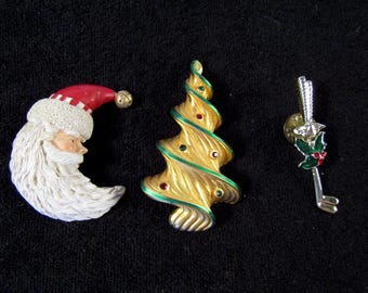 Vintage Christmas Brooches: Vero Rhinestone Tree, Resin Santa, Golf Clubs