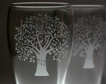 Custom personalized Full tree with initials and date engraved glasses (set of 2) newlywed gift , wedding gift , engagement gift
