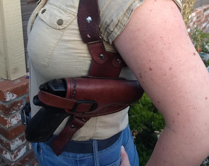 Sholder Holster Semi Automatic Pistol with Extra Single Magazine Pouch