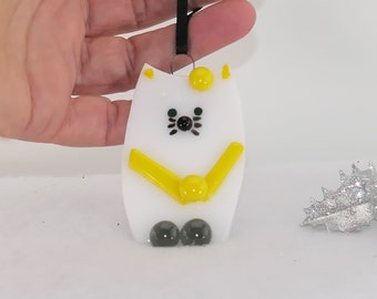 Christmas Ornament, White Glass Cat Decoration for the Christmas Tree, Christmas Ball in Various Colors