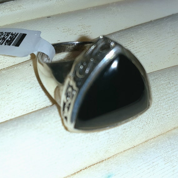 Triangular Black onyx ring size 8 - image 2