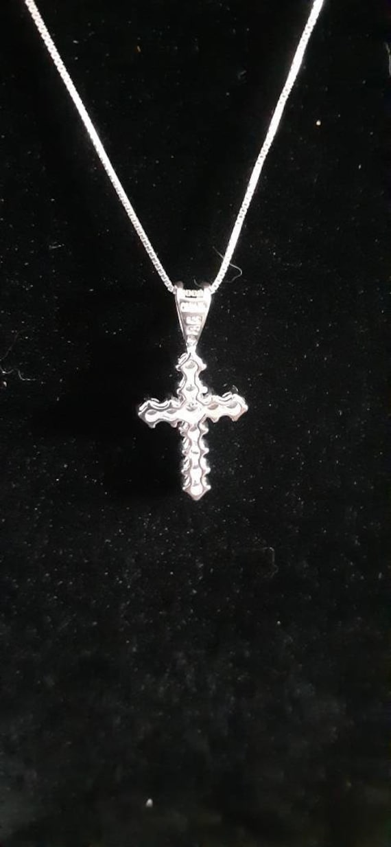 Beautiful cross of sterling silver and bella luce 