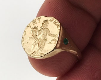 Gold Pinky Ring, Gentleman Pinky Ring, Emerald Gold Ring, Gold Signet Ring, Gold Coin Ring, Boho Jewelry, Delicate Pinky Ring, Latin Ring