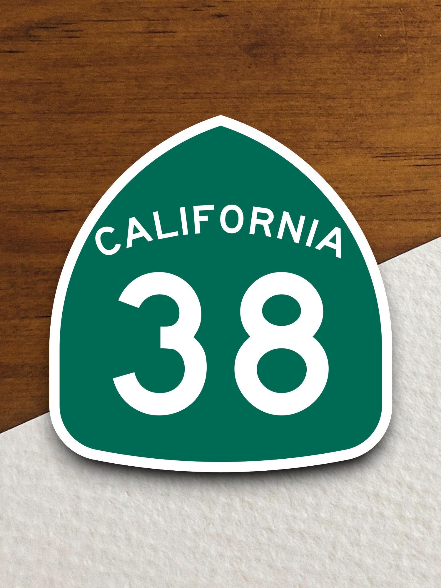 カリフォルニア州道38号線の道路標識ステッカー、ロードトリップ
