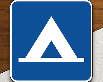 Könnte beinhalten: Blaues quadratisches Schild mit einem weißen Zelt-Symbol. Das Schild zeigt einen Campingplatz an.