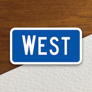 Sticker verkeersbord richting westen in blauw, sticker roadtrip, snelwegbord, reissticker, plannersticker, dagboeksticker