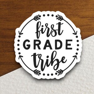 Sticker eerste klas stam, sticker leraar, sticker onderwijs, schoolsticker, leuke sticker, terug naar school
