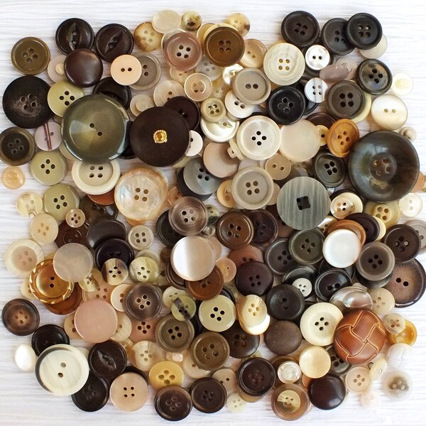 Bulk Lot of 250 Vintage and Antique Plastic Buttons in Shades of Brown & Tan ~ 8mm to 35mm ~ Sets and Singles