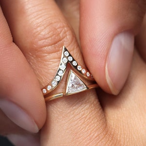 Diamond Engagement Ring Set, Triangle Diamond Ring with V shaped Diamond Band, 14k 18k gold Diamond Ring set image 1
