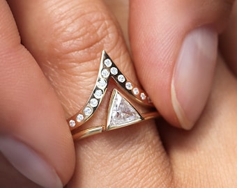 Diamond Engagement Ring Set, Triangle Diamond Ring with V shaped Diamond Band, 14k 18k gold Diamond Ring set