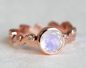 Moonstone ring, Blue Moonstone Ring, Rainbow Moonstone Ring, Rose gold Moonstone ring, Diamond Moonstone Ring, Solitaire Moonstone Ring