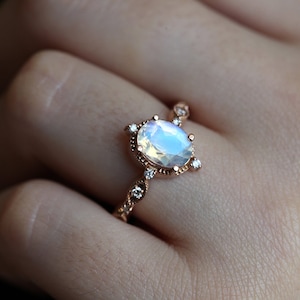 Blue Moonstone Ring, Oval Moonstone Ring, Moonstone Engagement Ring, Vintage Moonstone Ring, Vintage Engagement Ring, 14k Ring, 18k Ring