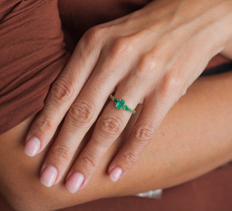 Oval Emerald Cluster Ring in 18k Solid Gold, 6mm Oval Center Stone with Four Prongs, Side Pear and Round Stones image 5