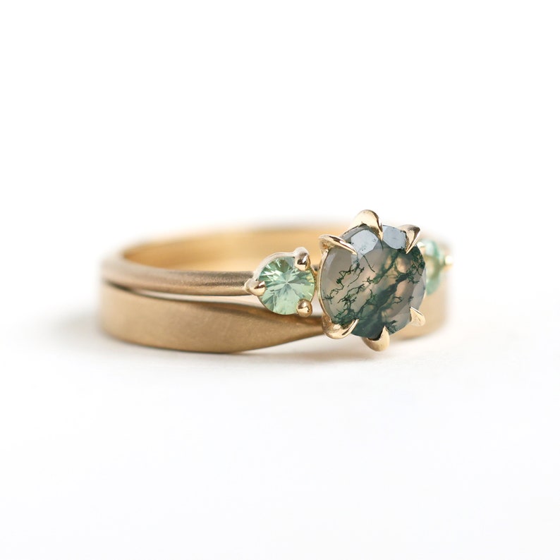 gold moss agate ring set with sating gold band image 2