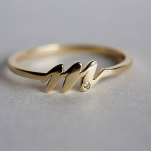 Einfache erste Ring mit einem 1,1 mm Diamanten in 14k oder 18 k Solid Gold, personalisierte Birthstone Ring Bild 4