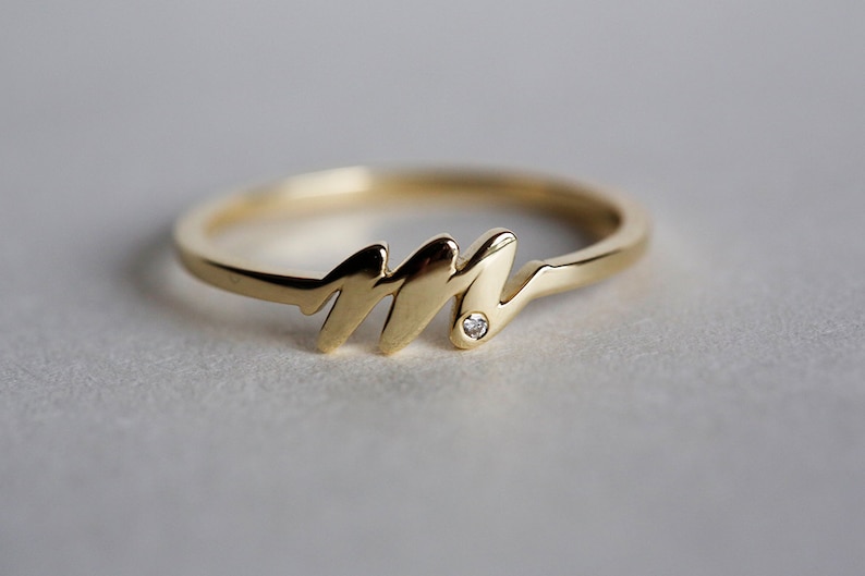 Einfache erste Ring mit einem 1,1 mm Diamanten in 14k oder 18 k Solid Gold, personalisierte Birthstone Ring Bild 4