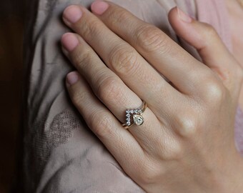 Wedding Set, 0.5 Carat Pear-Shaped Diamond Ring with Matching V Shaped Diamond Band, 18k Solid Gold