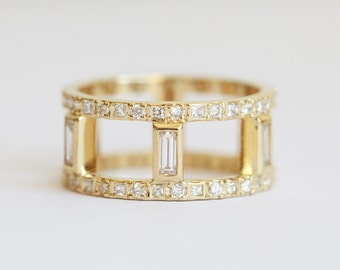 Baguette-Diamant-Doppel-Band-Ring in 14 k oder 18 k Gelbgold, 9mm breites Band mit sechs 3mm-Baguettes