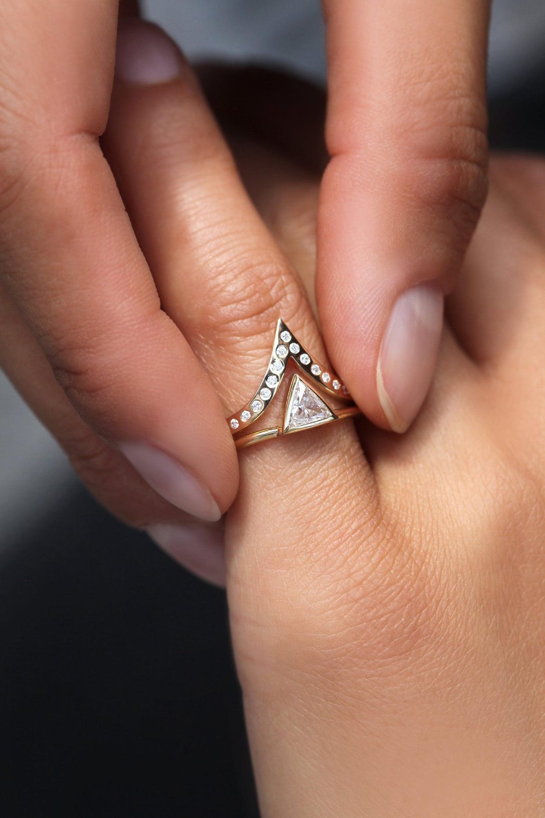 アクセサリー IVXLCDM TRIANGLE RING with DIAMOND IVXLCDM TRIANGLE RING with DIAMOND