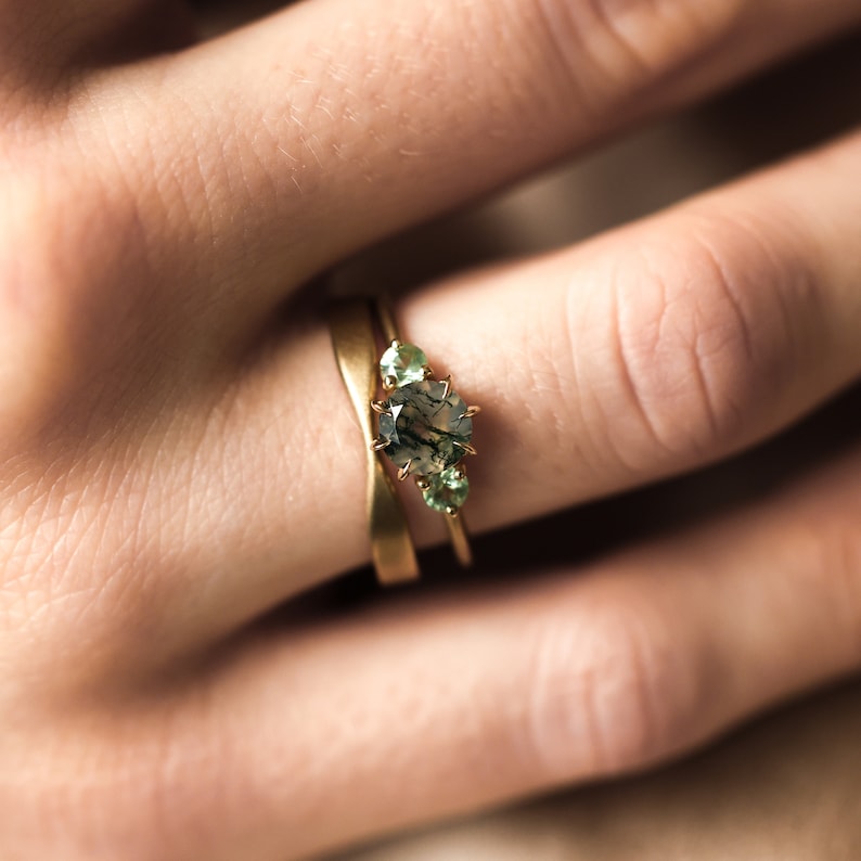 gold moss agate ring set with sating gold band image 3