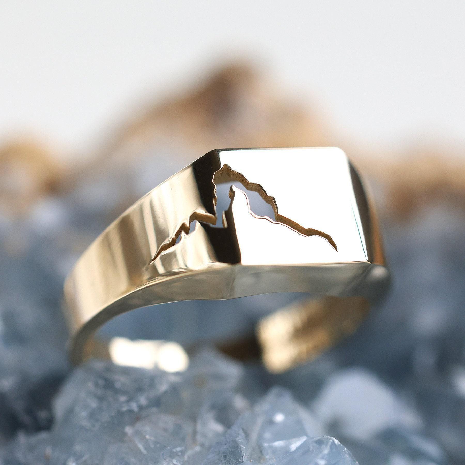 Yellow Gold Cracked Signet Ring Unique Mens Band - Etsy