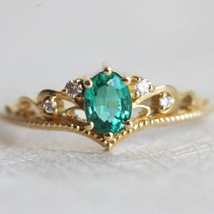 Oval Emerald Engagement Ring, Emerald Diamond Ring, Vintage Natural Emerald Ring, Yellow Gold Green Engagement Ring